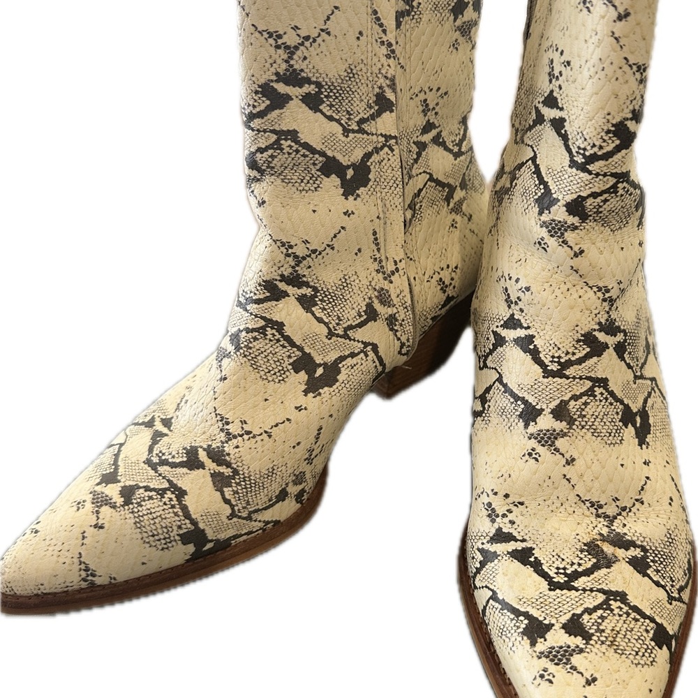 Matisse Caty Snake Leather Print Heeled Boots - Black and Cream